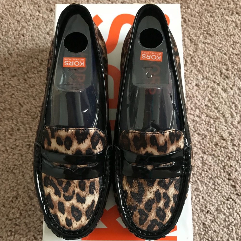 Kors Michael Kors Girls cheetah loafers